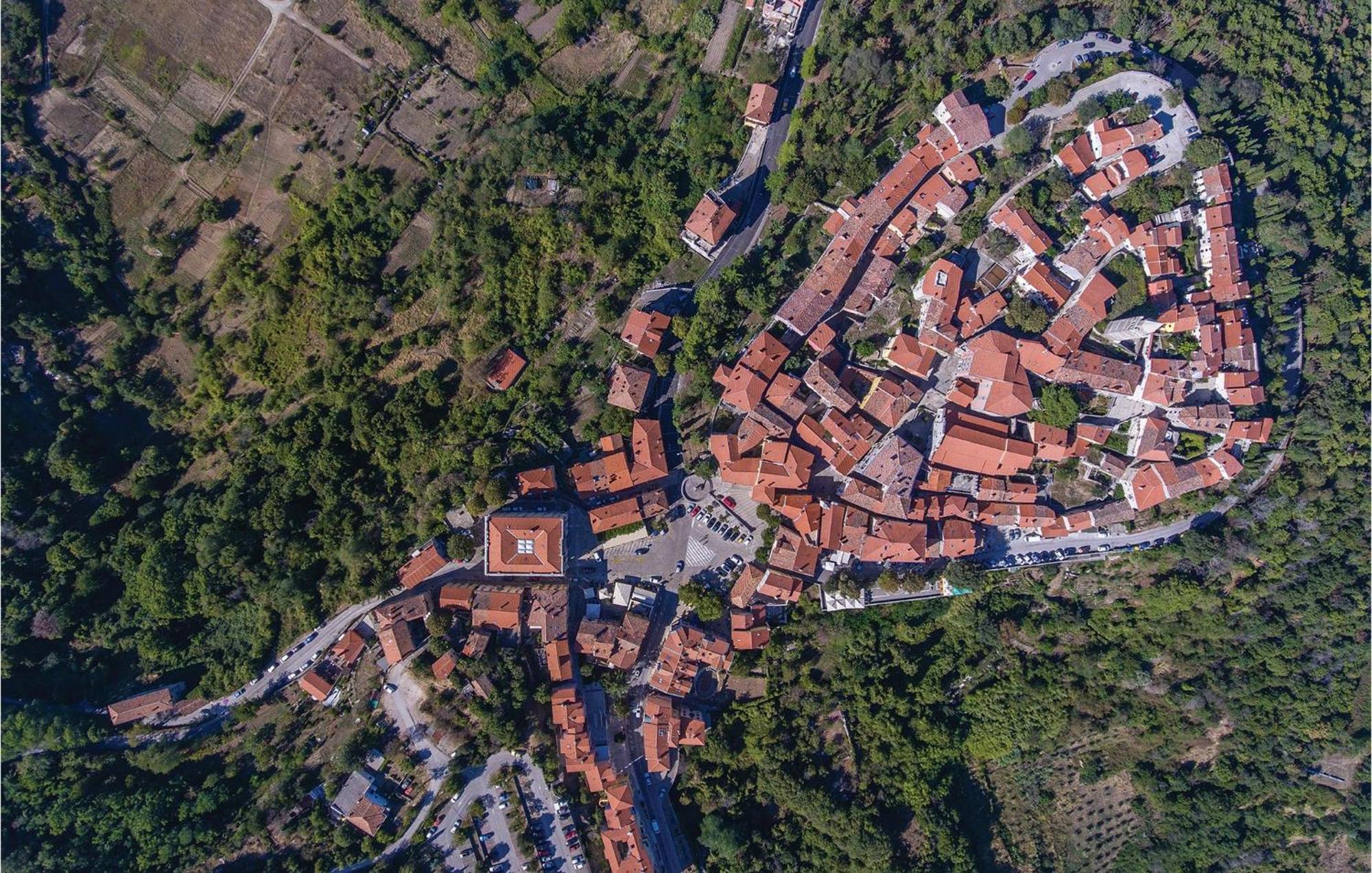 Ferienhaus Stunning Home In Labin With Jacuzzi Koromačno